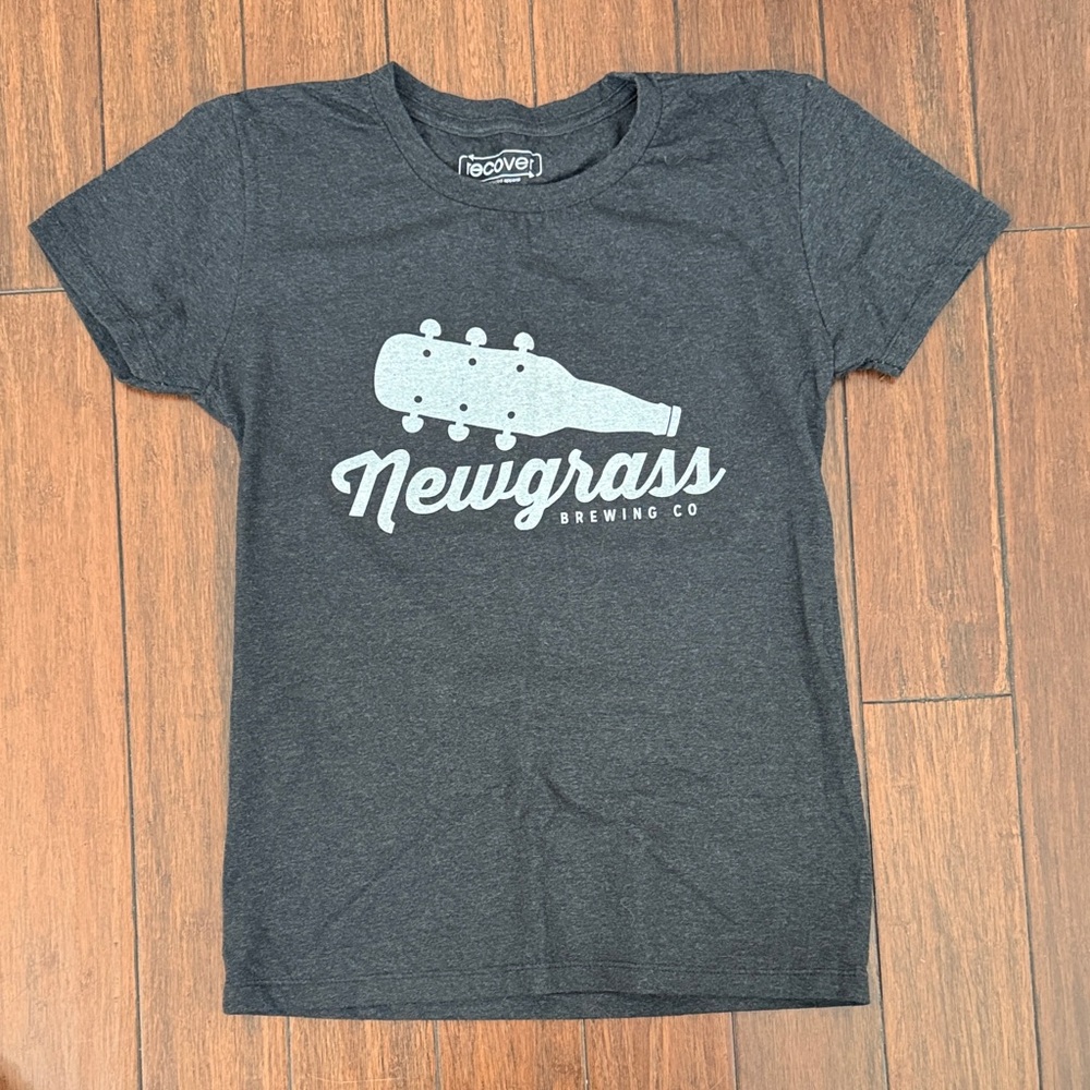 Newgrass Charcoal Women's Short Sleeve Tee